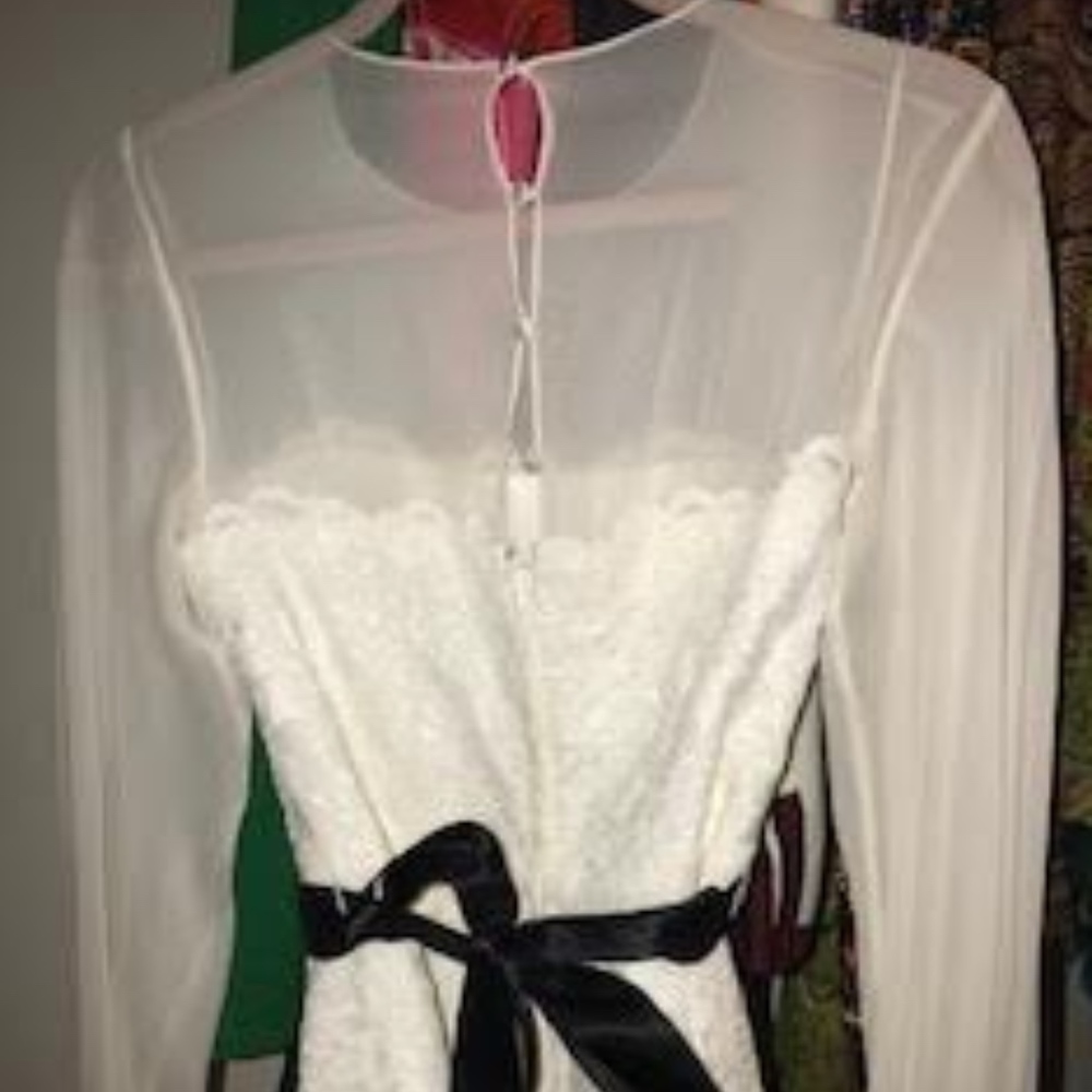 Teri Jon long sleeve blouse